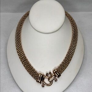 NWOT Rose Gold Plated Hypoallergenic Stainless Steel Magnetic Closure Necklace